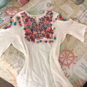 Fun cold shoulder top or use as a cover up
